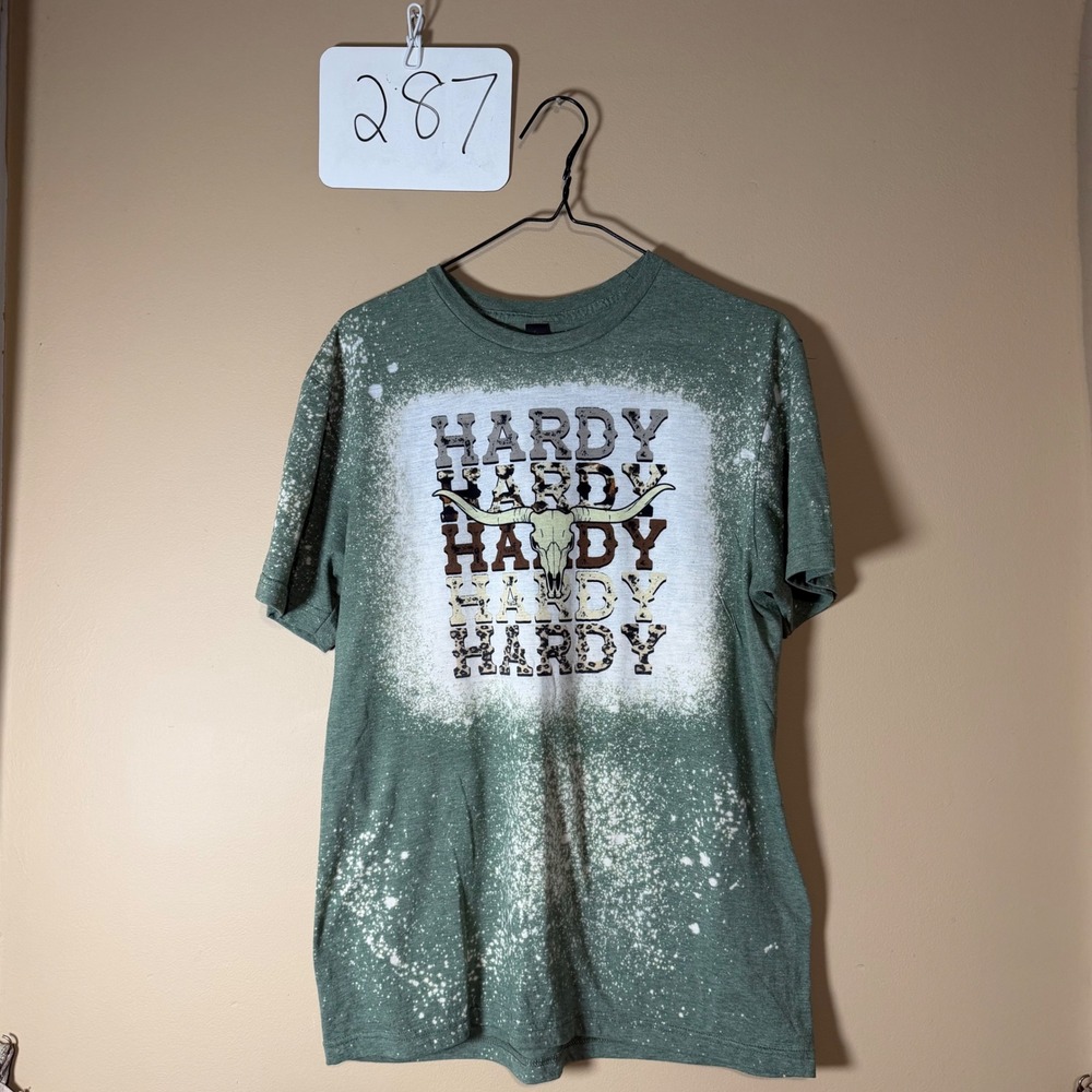 Gildan Hardy Bleached Graphic Tee Green Western Steer Skull Leopard Print Medium